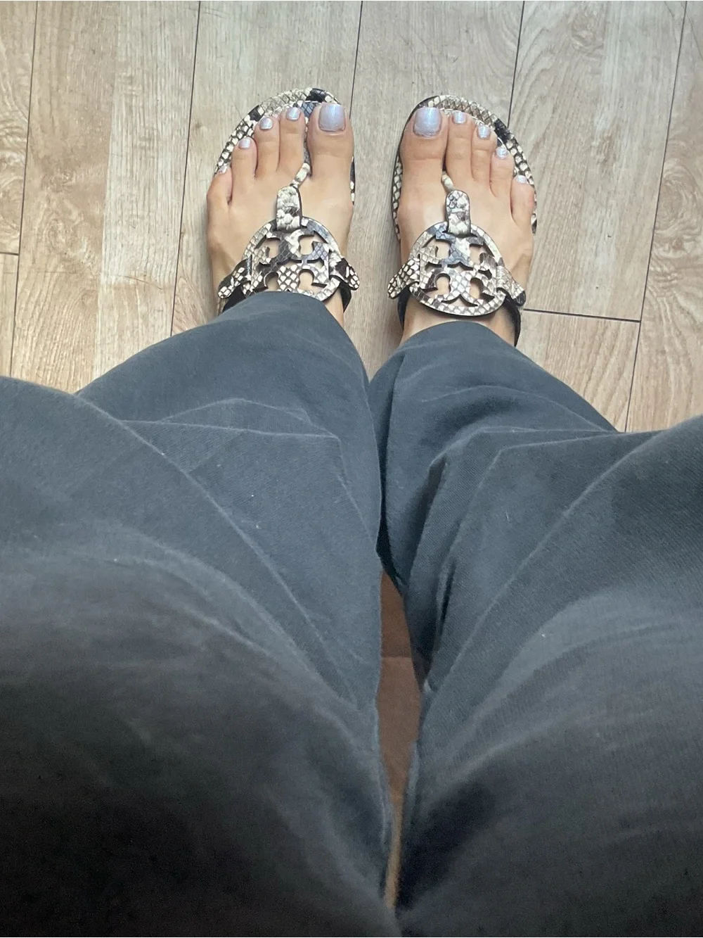 Tory Burch Snake-Print Leather Thong Sandals - Beige & Black